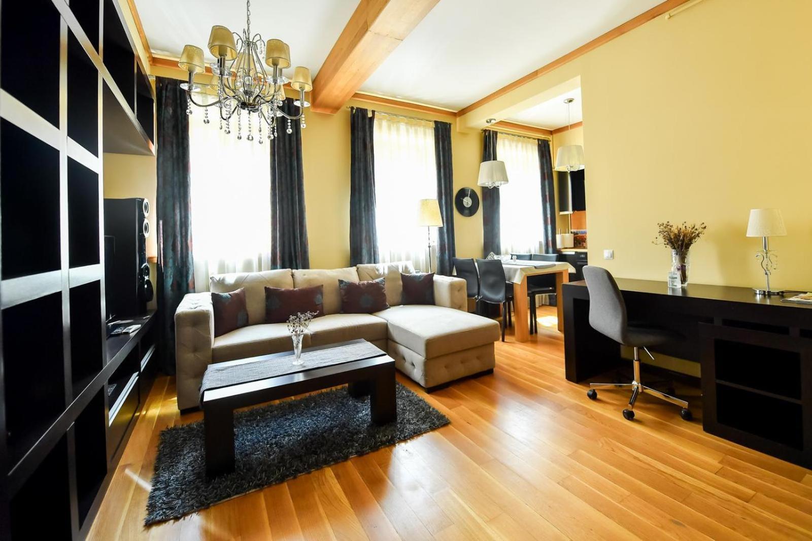 Luxury Apartment Brasov Luaran gambar